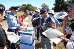 クマ出没を受けて対応を協議する現地対策本部