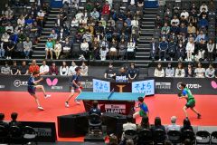 日本トッププレーヤーの試合を観戦に、多くの卓球ファンが詰めかけたＴリーグ帯広大会（金野和彦撮影）