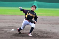 【決勝・ＳＯＵＴＨユニオン―士幌ファイターズ】先発登板した士幌ファイターズの岩井宏雅