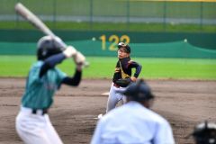 【決勝・ＳＯＵＴＨユニオン―士幌ファイターズ】先発登板した士幌ファイターズの岩井宏雅