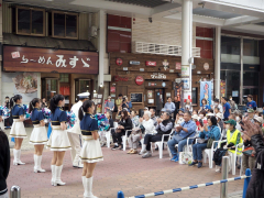 今年度最後のホコテン、縁日や道警音楽隊演奏にぎわう 8
