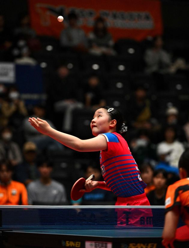 国内最高峰選手のプレーに沸く　卓球Ｔリーグ～写真特集