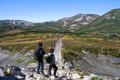 紅葉始まる黒岳、秋色を体感～記者山歩