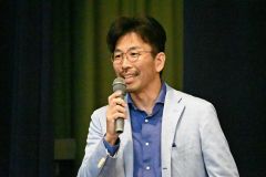 これからの博物館のあり方について提言した中尾調査官
