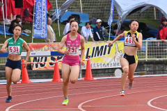女子200メートル予選
