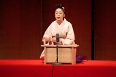 講談を披露した神田京子さん