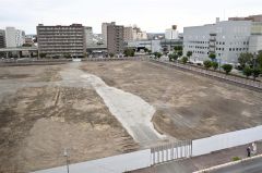 解体が終了し、更地となった旧長崎屋帯広店跡地（塩原真撮影）