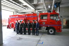 大樹消防団が導入した新型の水槽付き消防ポンプ車
