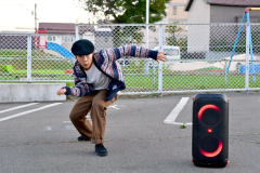 ダンスの練習をする桝沼愛來さん（金野和彦撮影）