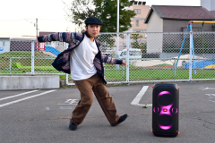 ダンスの練習をする桝沼愛來さん（金野和彦撮影）