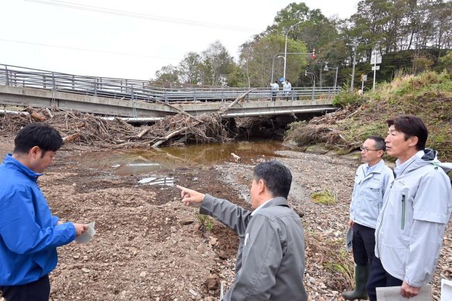 岩本参議が浦幌で大雨被害視察 | 十勝毎日新聞電子版－Tokachi