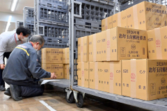 帯広郵便局年賀はがき到着（金野和彦撮影）