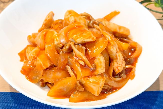 【写真】【１０分煮込むだけ】鶏肉と玉ねぎのケチャップ煮～簡単レシピ