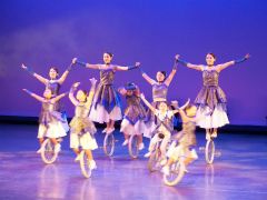 一輪車クラブ華麗な演技で７５０人魅了　幕別に道内１６チーム