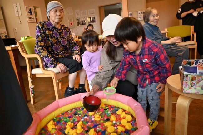 施設入居者と地域住民がイベント通して交流　音更「グループホーム彩」