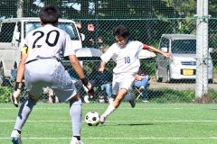 【決勝・帯南町―帯翔陽】前半終了間際、帯南町の広山航大主将が右サイドから攻め込む