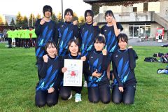 女子３位の帯南商