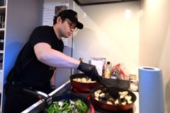 「出張料理で笑顔届けたい」　帯広の料理人・先崎章郎さん