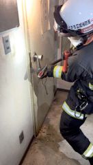 ふじまるビルで消防署が救助訓練（帯広消防署提供）