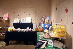 小川奈緒美さんＮ＃ｃｒａｆｔの自己満足展　消しゴムはんこ、刺しゅうなど２年に一度の挑戦　展示販売、受注製作も 5