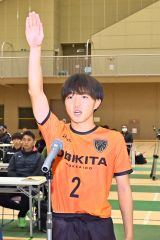 二本松主将（帯北）が選手宣誓　２９校の熱戦１１日からスタート　道高校サッカー選手権大会