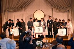 ジビエ自社一貫型生産体制で拡大　エレゾ社２０年式典に１６０人 7