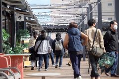 道内各地のグルメに舌鼓　藤丸パークでグルメ＆スイーツフェア 13