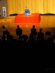 地元ネタに会場沸く　豊頃ではるにれ寄席 3