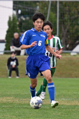 【１回戦・帯柏葉―北照】ドリブルで攻め込むＭＦ戸田穏主将