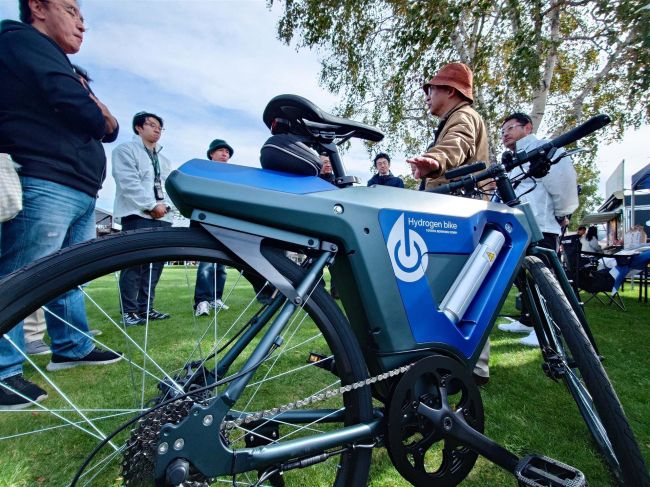 水素自転車のアシスト体感 鹿追で試乗イベント | 十勝毎日新聞電子版