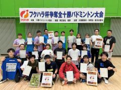 ＳＭＡＳＨ　ＳＰＩＲＩＴ十勝が１部Ｖ　全十勝社会人バドミントン団体戦