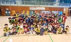 ミニ運動会の参加者ら