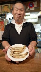 北の屋台で旬のシシャモを味わえる