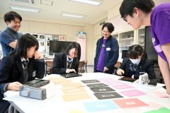 「自分の好き」を地域活性化に 白樺学園で外部人材交え授業