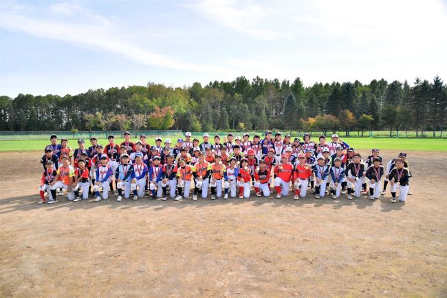 ６年生７１人が試合通じて交流　帯広少年軟式野球連盟
