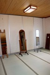 ２階は畳を張り替えて着付け教室を行っている