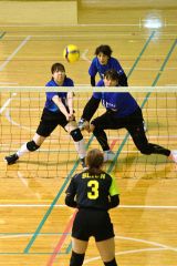 本別クラブ初Ｖ　勝毎社コカ・コーラ杯争奪全十勝ママさんバレー 13