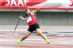 【U18女子やり投げ・決勝】33メートル08を投げ、25位となった上田志保(帯三条高)