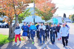 晩秋ランを楽しむ参加者
