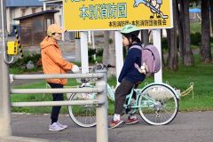 20年間、子供たちの登校を見守り続ける田西昭子さん