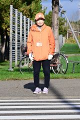 子どもたちの見守りで国道242号交差点に20年立つ田西昭子さん