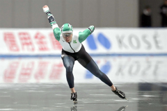 【男子1500メートル】1分45秒51のタイムで初優勝を飾った笠原光太朗のホームストレートの力走