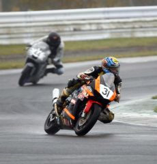 小林全戦制し年間Ｖ　十勝ロードレース最終戦