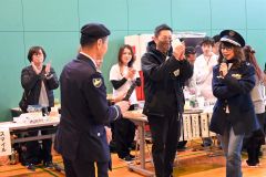 多彩な業種が出展した職業体験イベント。仕事のやりがいなどをアピールする場面もあった