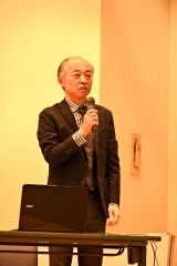 講演する「とかち内科循環器科クリニック」の丸崎院長