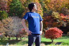 ＢＥＡＮＳのＴシャツを着こなす小林さん