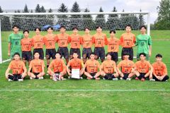 優勝した帯北。前列左から４人目が菊池将斗主将