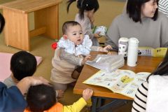 乳幼児がハロウィンパーティー　豊頃 2