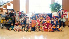 仮装して記念撮影