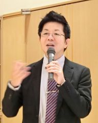 講演する齋藤教授